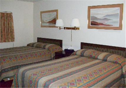 Hillside Inn Pembroke Bagian luar foto
